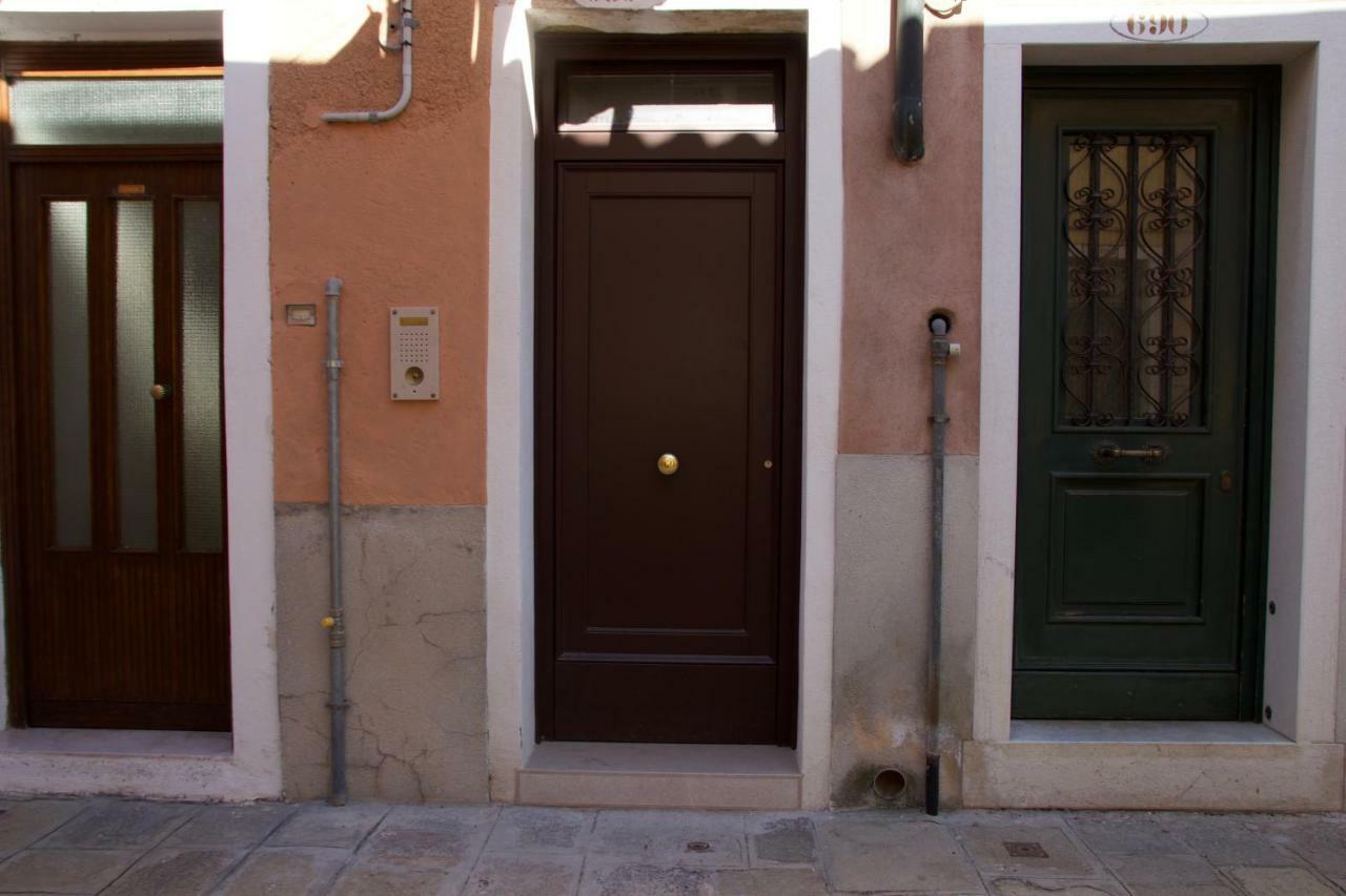 Biennale House Apartamento Veneza Exterior foto